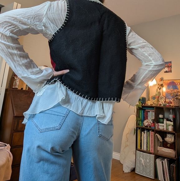 Vintage Contrasting stitch vest - Picture 4 of 8